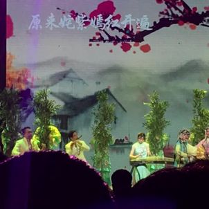 校迎新晚会の画像